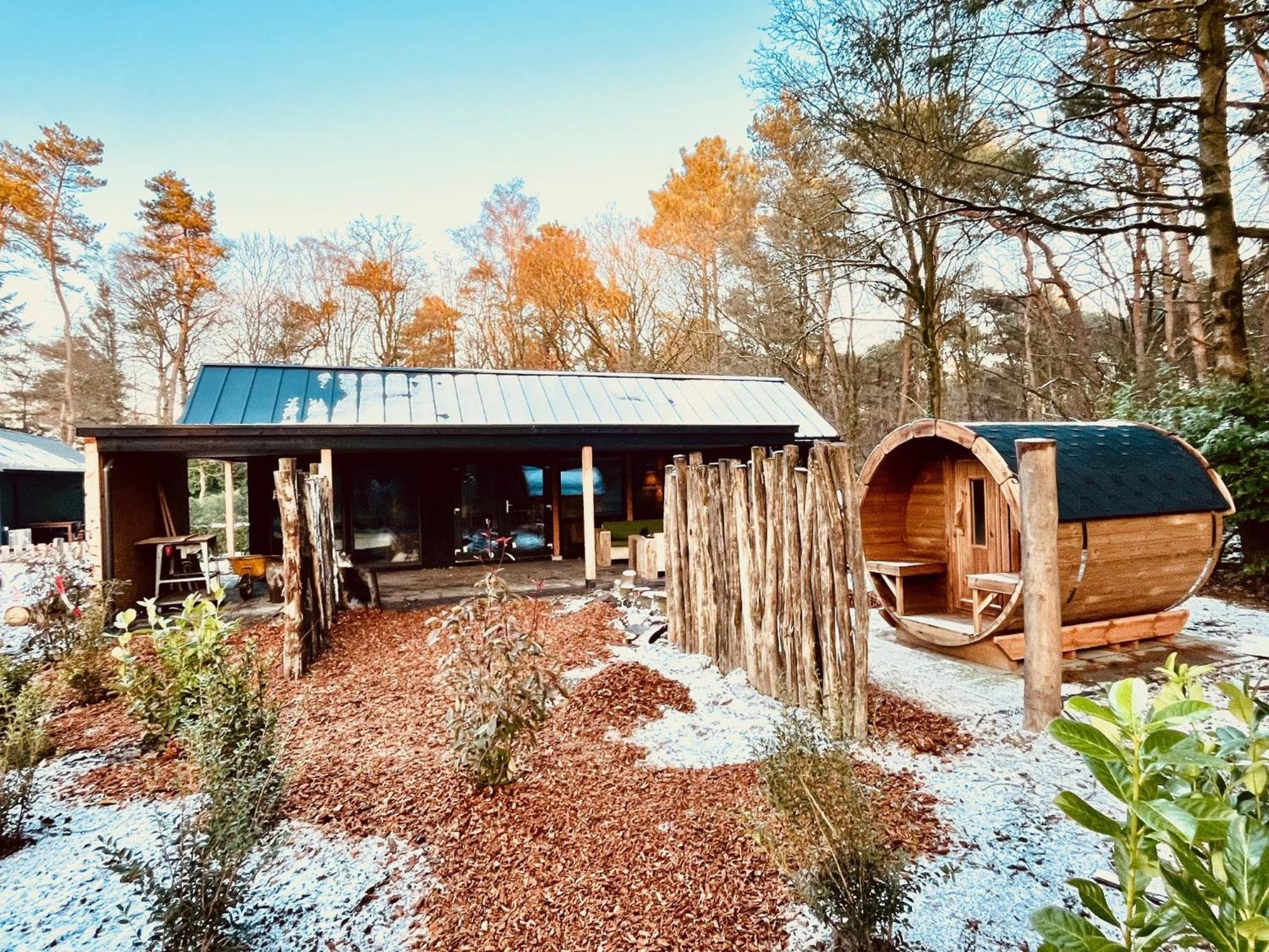 Wellness In The Woods - 4P Tinyhouse Met Prive Sauna & Hottub Diessen Exterior foto