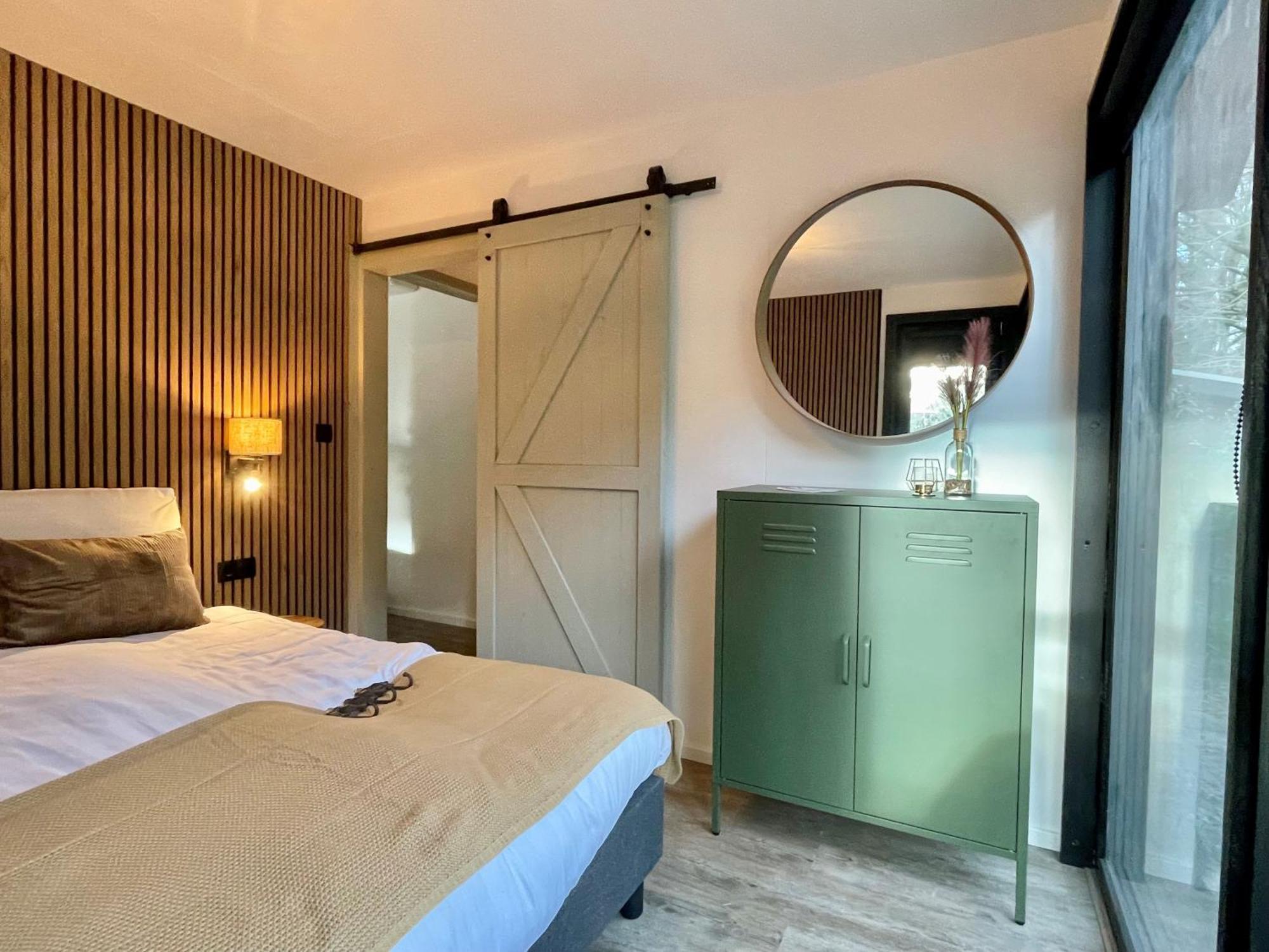 Wellness In The Woods - 4P Tinyhouse Met Prive Sauna & Hottub Diessen Exterior foto