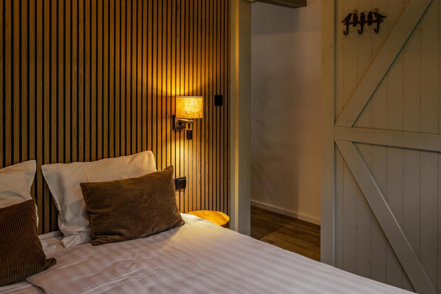 Wellness In The Woods - 4P Tinyhouse Met Prive Sauna & Hottub Diessen Exterior foto